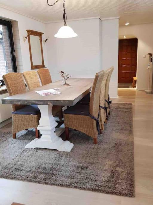 3-zimmer / Wlan / Garten / Parkplatz Apartment Schenefeld (Pinneberg)